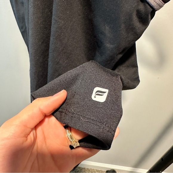 Fabletics Black Athletic Rank w/padding size small - Picture 2 of 7